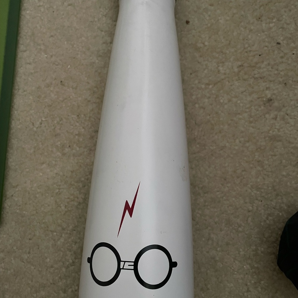 Harry Potter bottle and golden finch